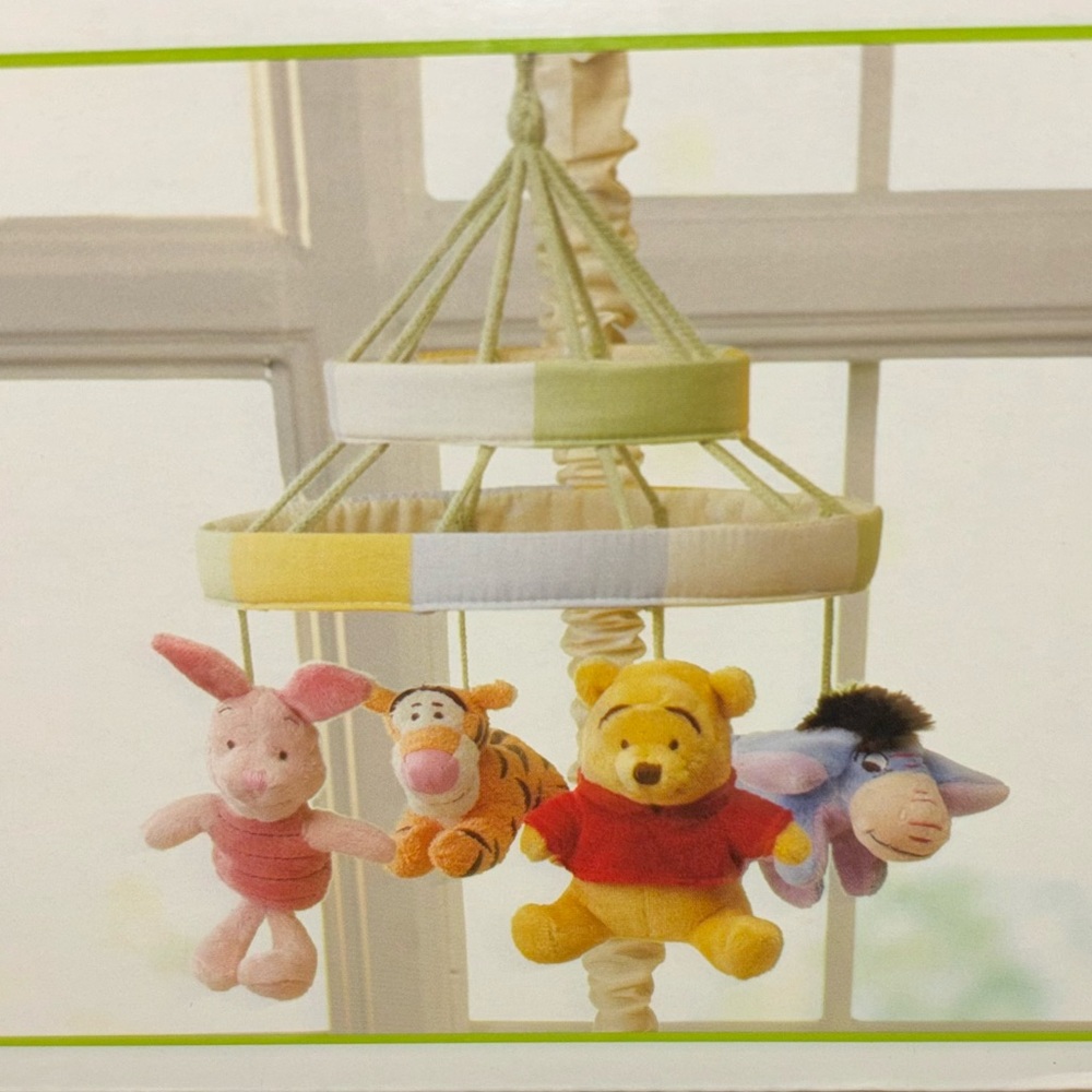 NEW in box Disney Winnie the Pooh Nursery Mobile
